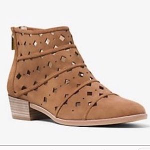 NWB Michael Kors Uma Flat Bootie Suede